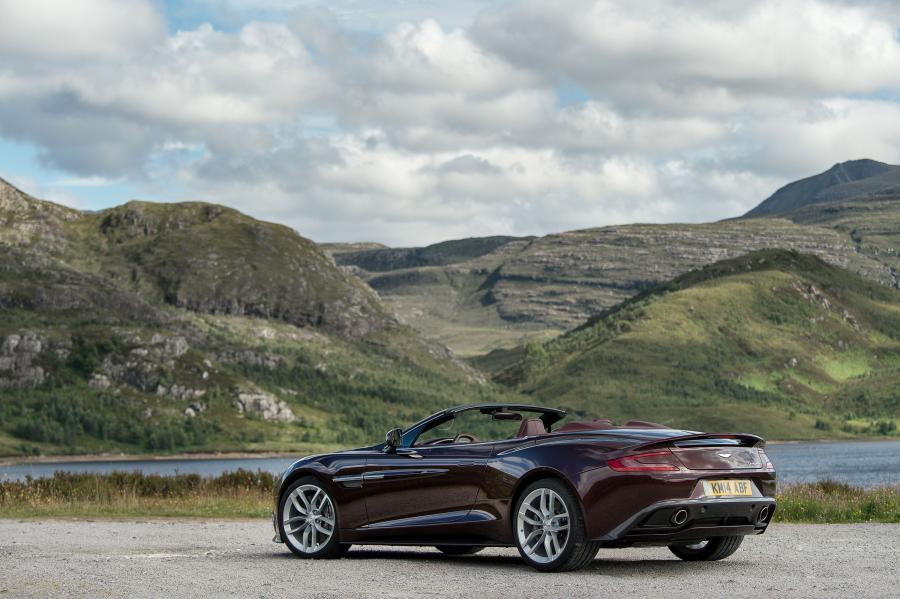  Aston Martin Vanquish Volante 2013 года  (WW) (фото 11 из 51)